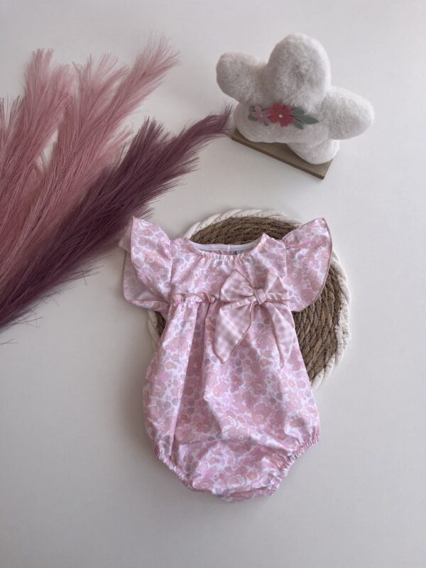 Pelele baby bloom.